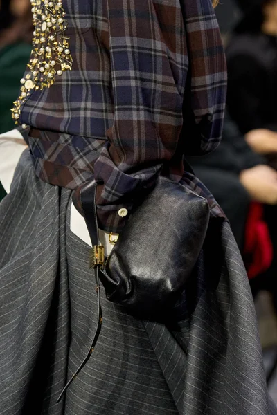 Look 76
